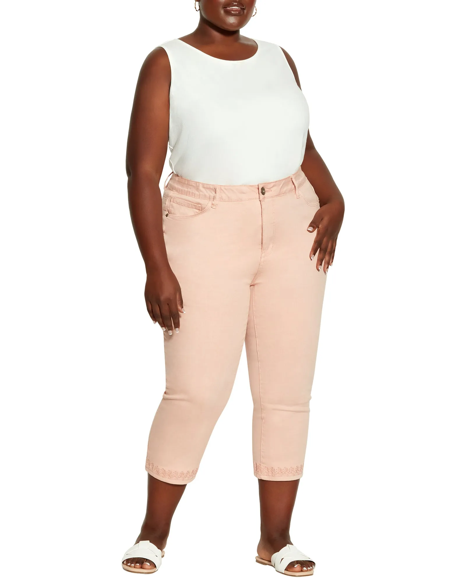 Aliana Embroidered Hem Capris | Pink