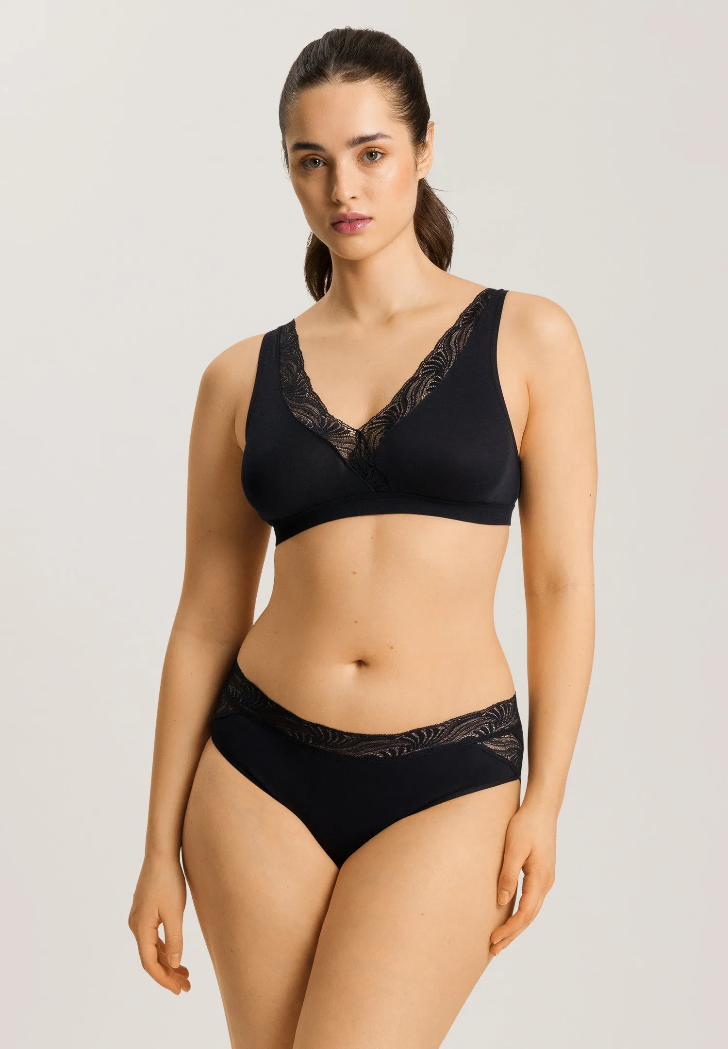 Cotton Delight Lace Trim Soft Cup Bra | Black 71838-019